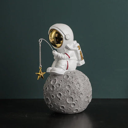 Lunar Landing Astronaut Statue: A Touch of the Cosmos for Your Home