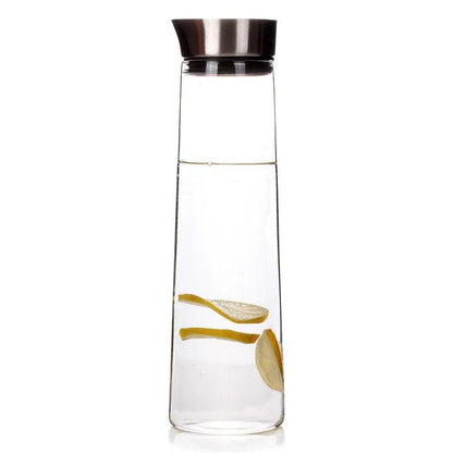 Glass Carafe for Hot/Cold Water: Stylish Storage for Your Favorite Drinks