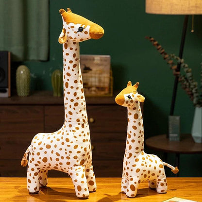 Cuddly Giraffe Pal: A Huggable Friend for Life - The Perfect Playmate