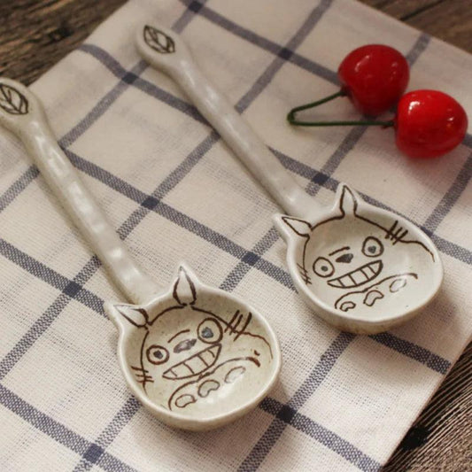 Ceramic Spoon with Japanese Cat: A Work of Art for your Table