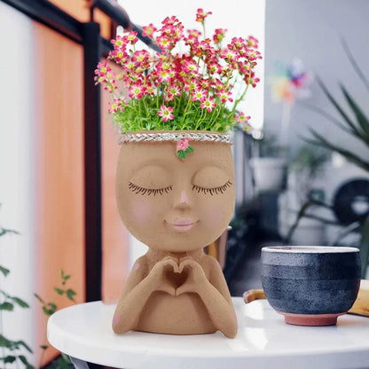 Artistic Plant Pot: Add a Touch of Personality to your Space