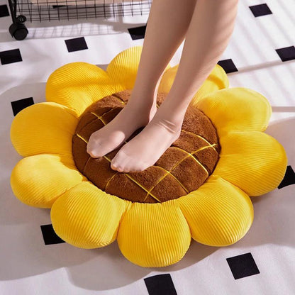 Sunflower Plush Pillow : A Ray of Sunshine for Your Home